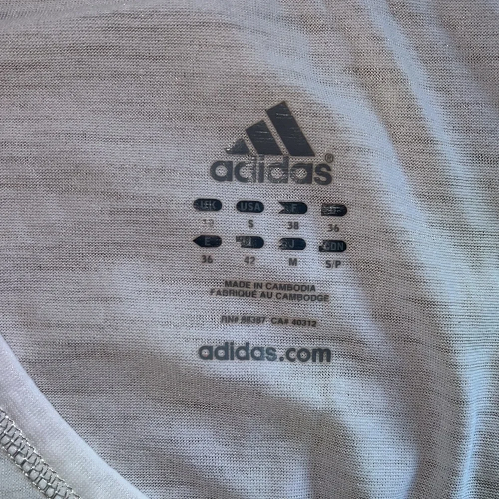 Women’s White Adidas Scoop Neck Athletic Workout t-shirt short sleeve